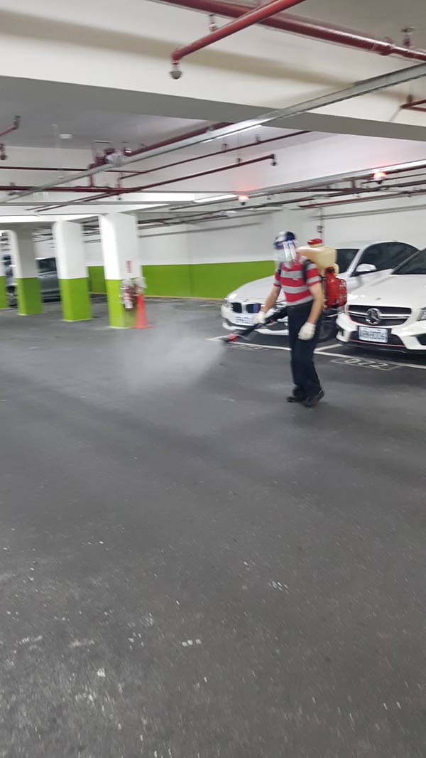 台北大樓地下停車場消毒