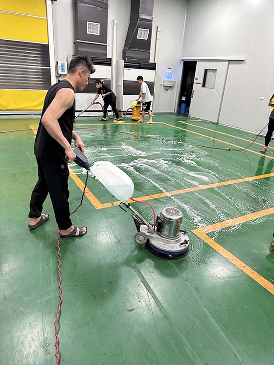 冬山鄉塑膠工廠地板清洗、打蠟