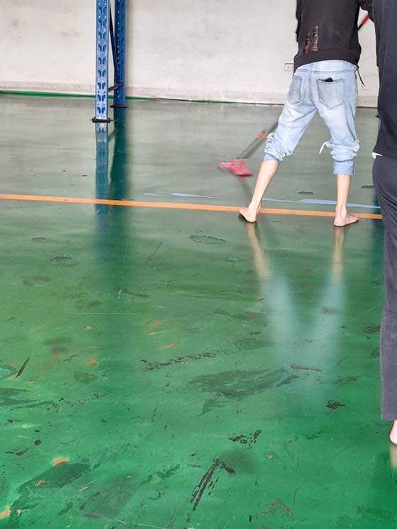 冬山鄉塑膠工廠地板清洗、打蠟
